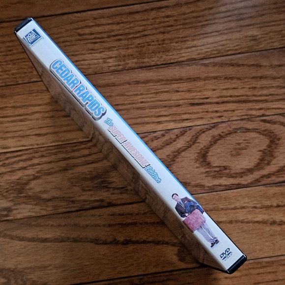 Cedar Rapids (DVD, 2011) - The Super Awesome Edition - Picture 3 of 5